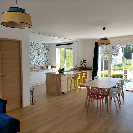 فيلة Maison Du Petit P *